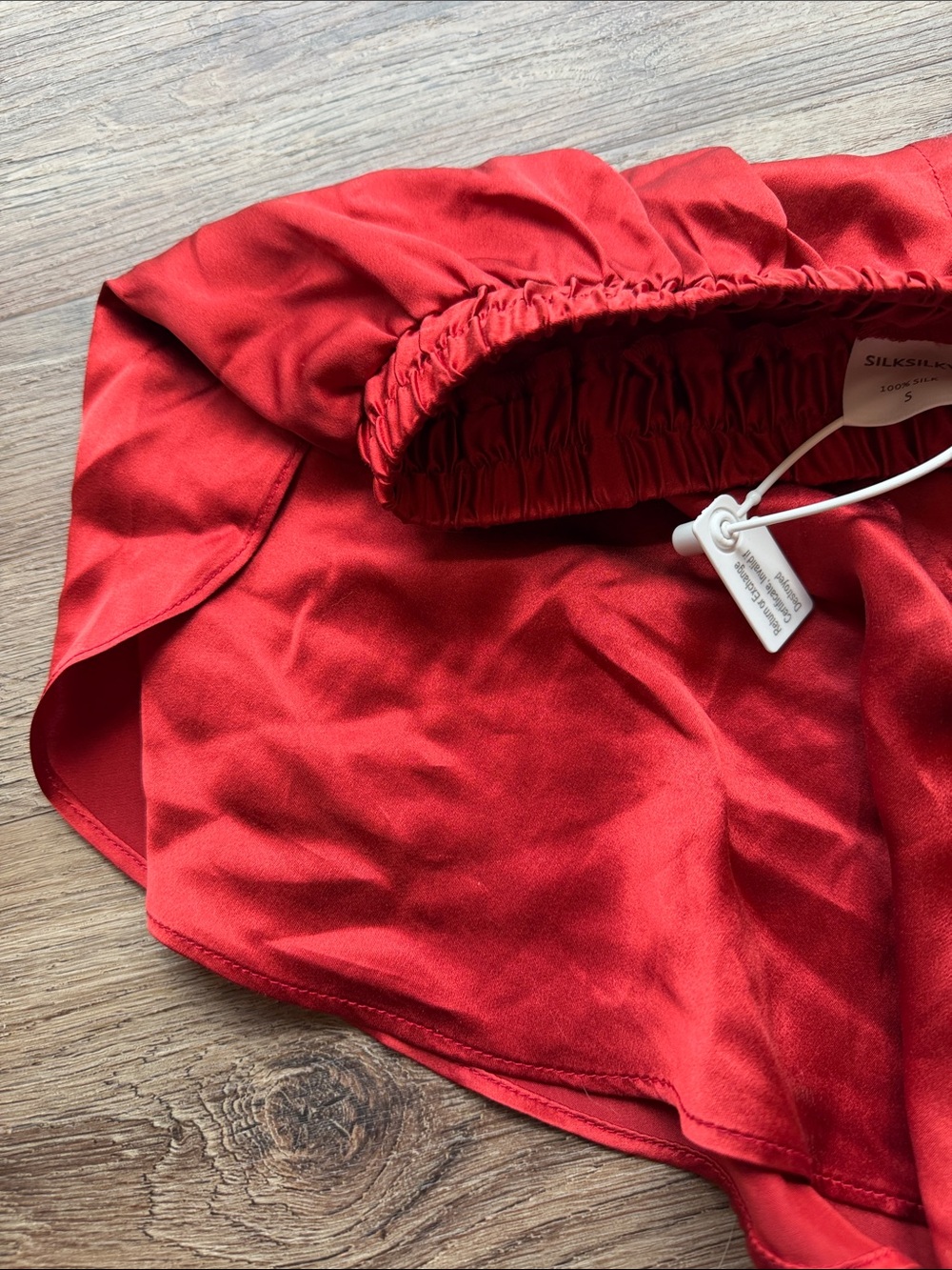 Silksilky 100% Silk Red Lounge Shorts Women's Size Small - Picture 2 of 7